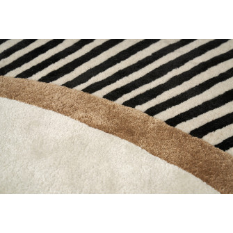 Kilimas AMBER BEIGE (Rankų darbo kolekcija) Kilimas AMBER BEIGE (Rankų darbo kolekcija)